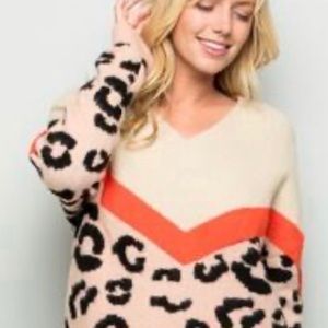 SEE AND BE SEEN Leopard Sweater size M